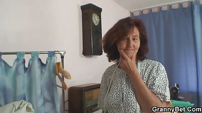 تازه کار, بلوند, دختر دانلودفیلم سوپرخارجی بچه در حمام, در خانه!